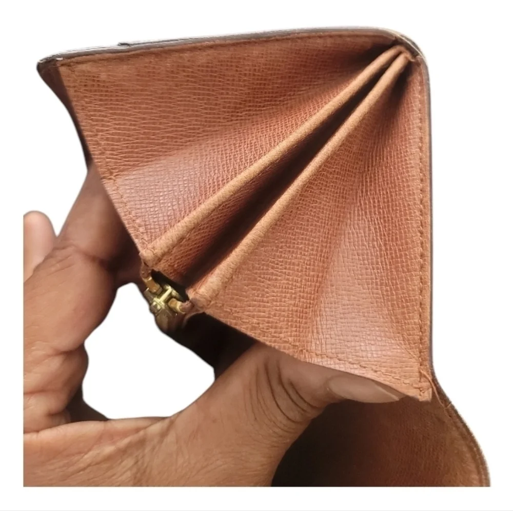 Louis Vuitton Authentic Monogram Brown Credit Card Wallet
